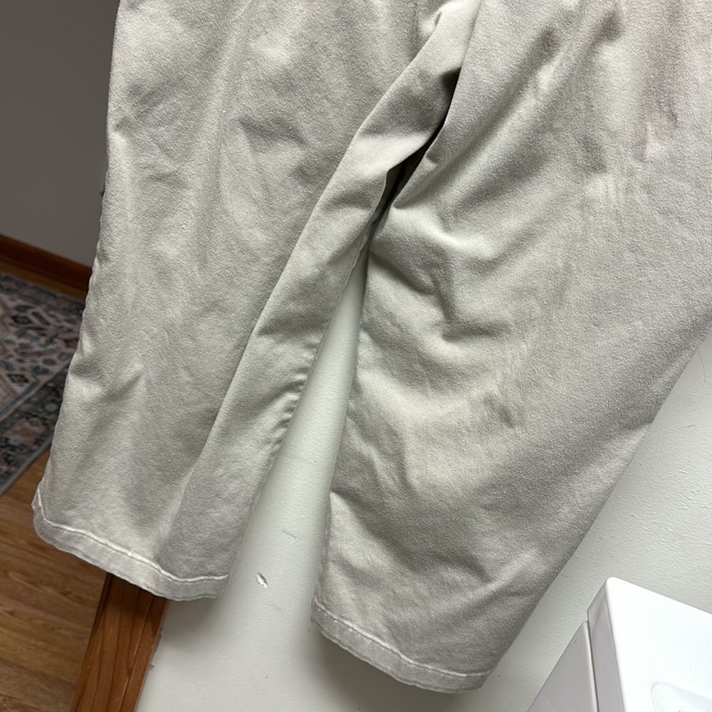 Riders by Lee Women's Cream Capris - Picture 5 of 5